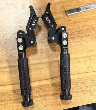 AT1 Adjustable - scissor lock brakes
